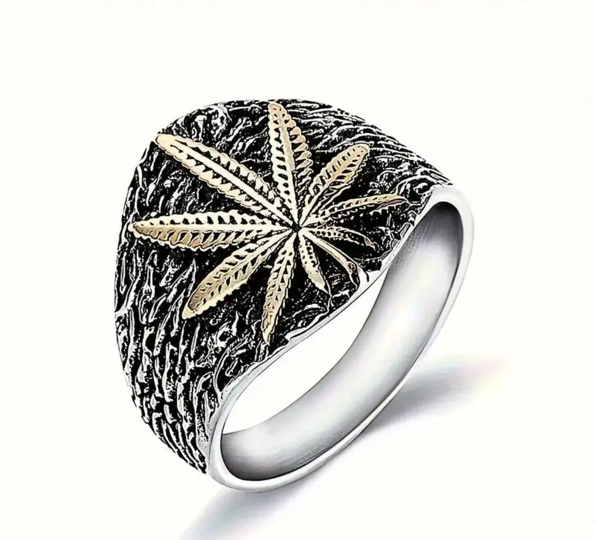 Stylish Men's Maple Leaf Ring.