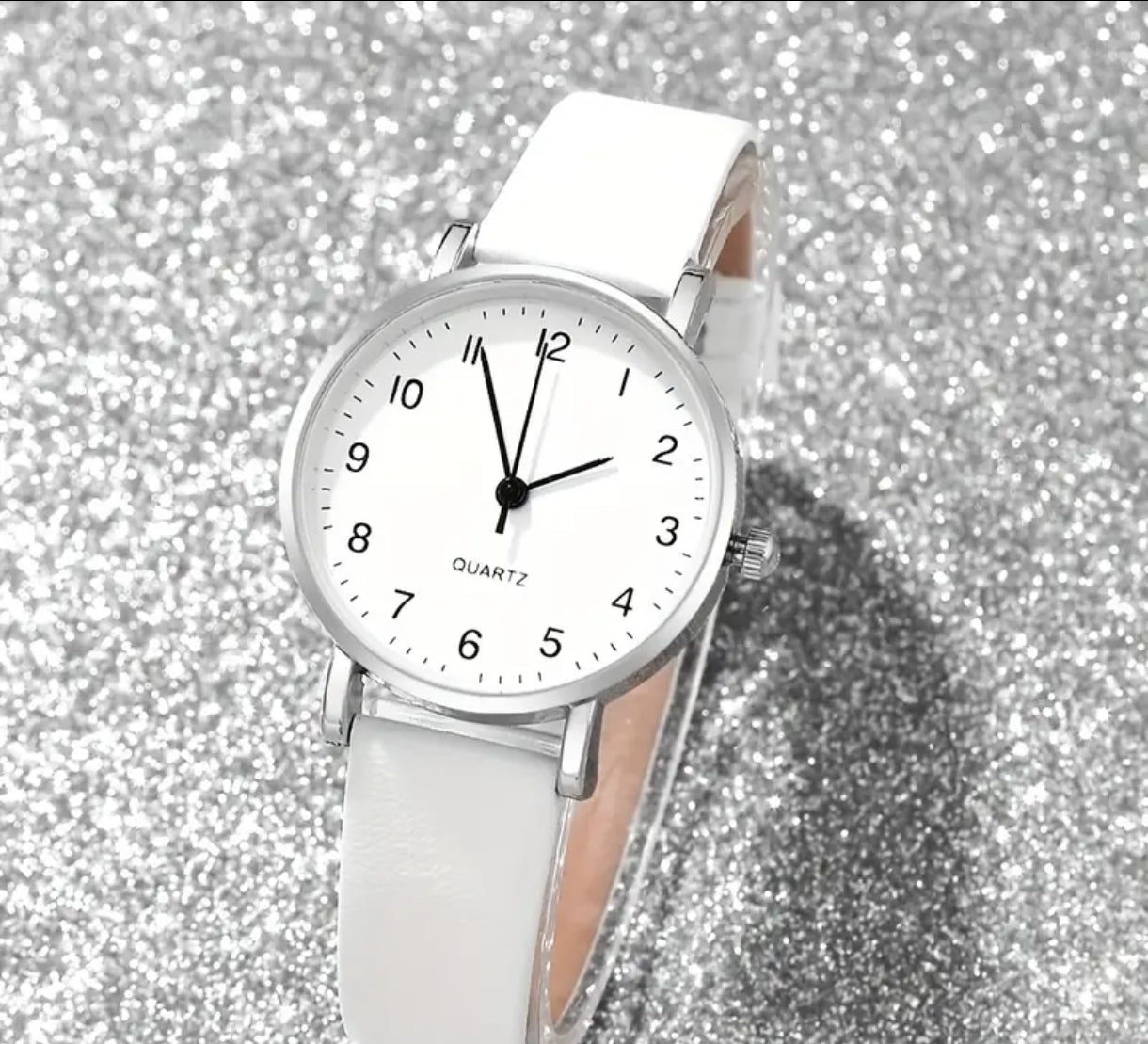 Simple and Elegant Women Watch